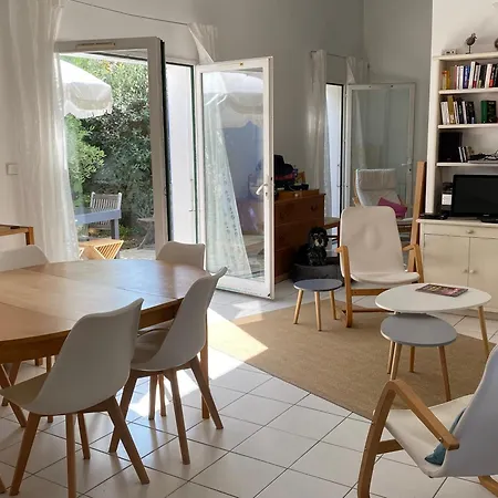 Prázdninový dům Maison Lumineuse, De Plain-pied, Avec Jardin Clos - A 5mn De La Les Portes-en-Re